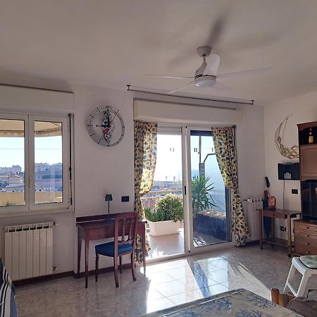 ולקרוסיה Appartamento - Terrazzo Vivibile Vista Mare, Wi-Fi Gratuito מראה חיצוני תמונה