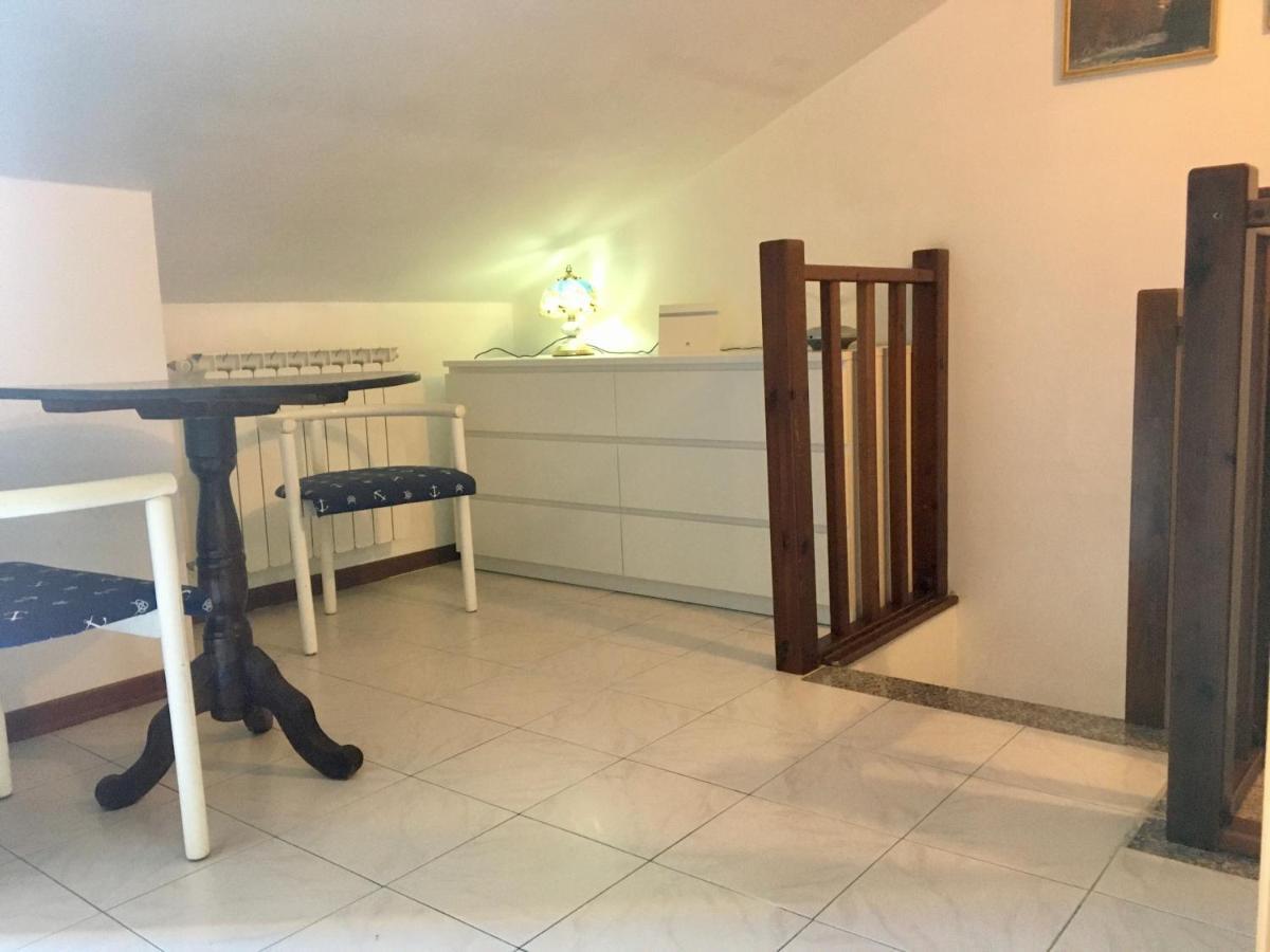 ולקרוסיה Appartamento - Terrazzo Vivibile Vista Mare, Wi-Fi Gratuito מראה חיצוני תמונה