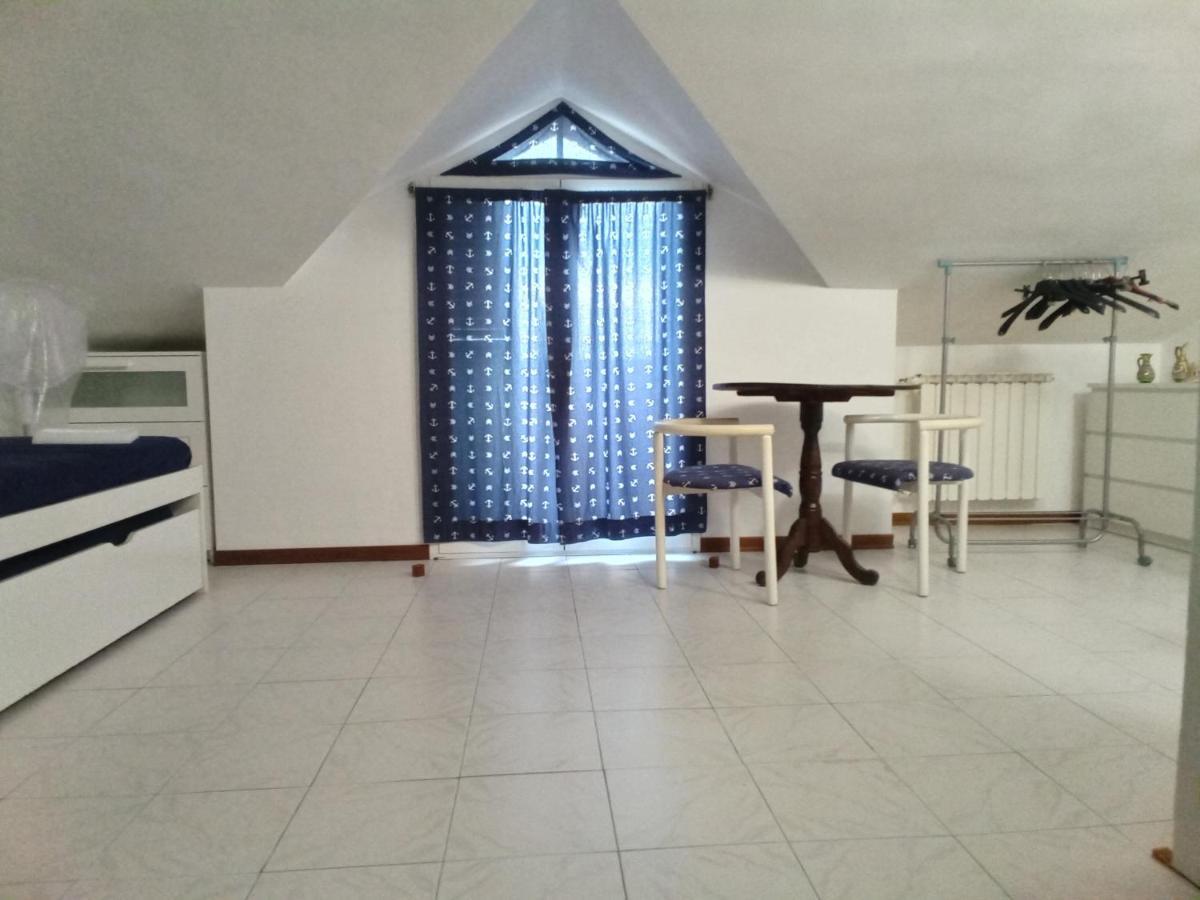 ולקרוסיה Appartamento - Terrazzo Vivibile Vista Mare, Wi-Fi Gratuito מראה חיצוני תמונה