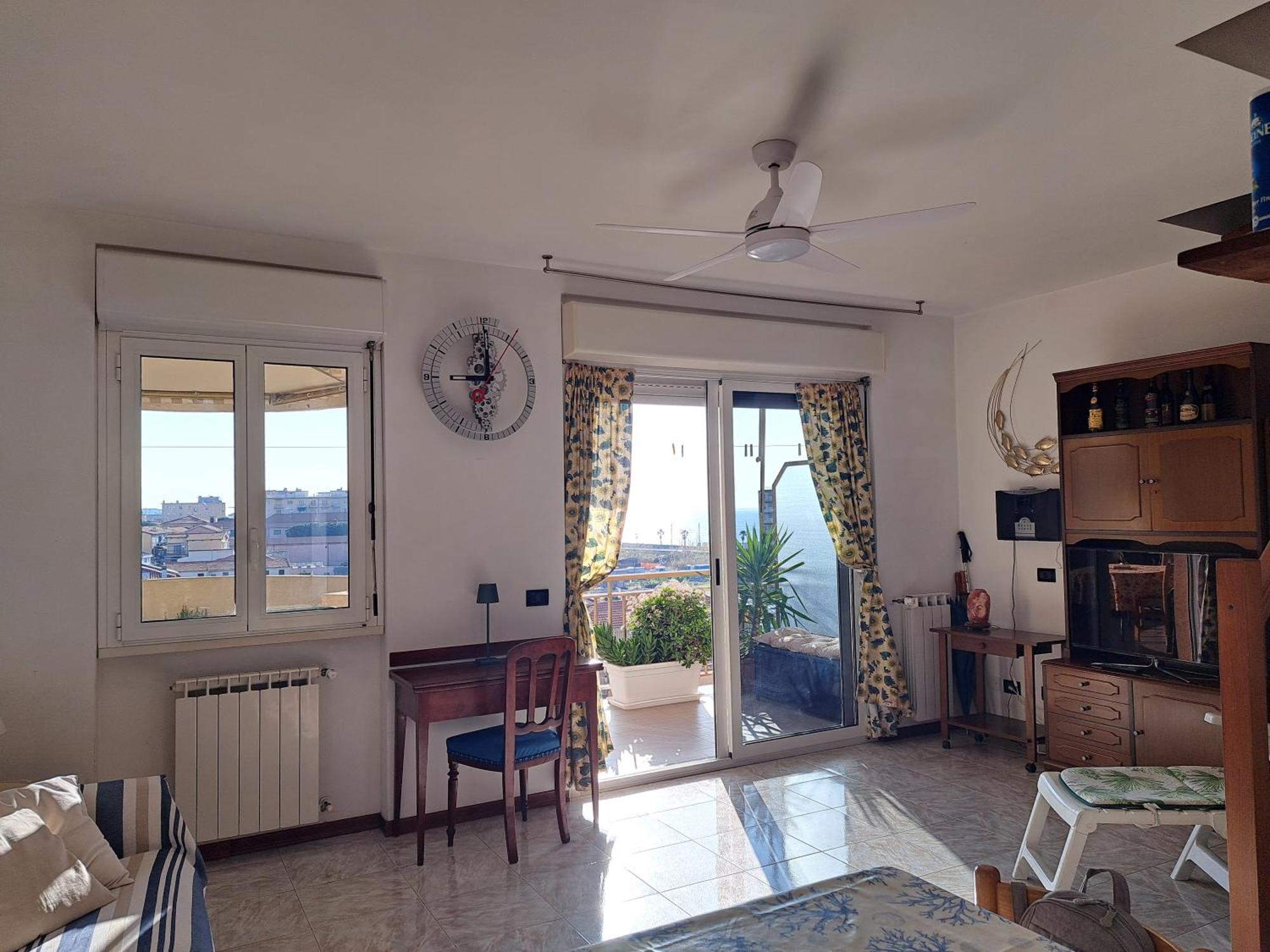 ולקרוסיה Appartamento - Terrazzo Vivibile Vista Mare, Wi-Fi Gratuito מראה חיצוני תמונה